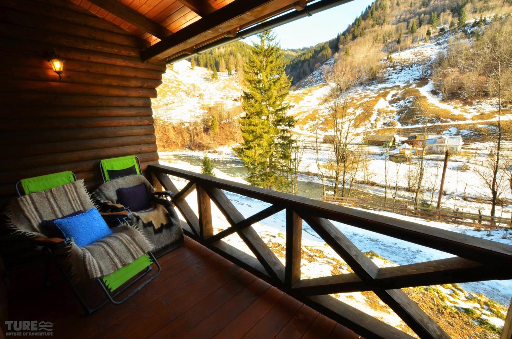 Camp Bilyi Slon Campingplatz Dsembronja